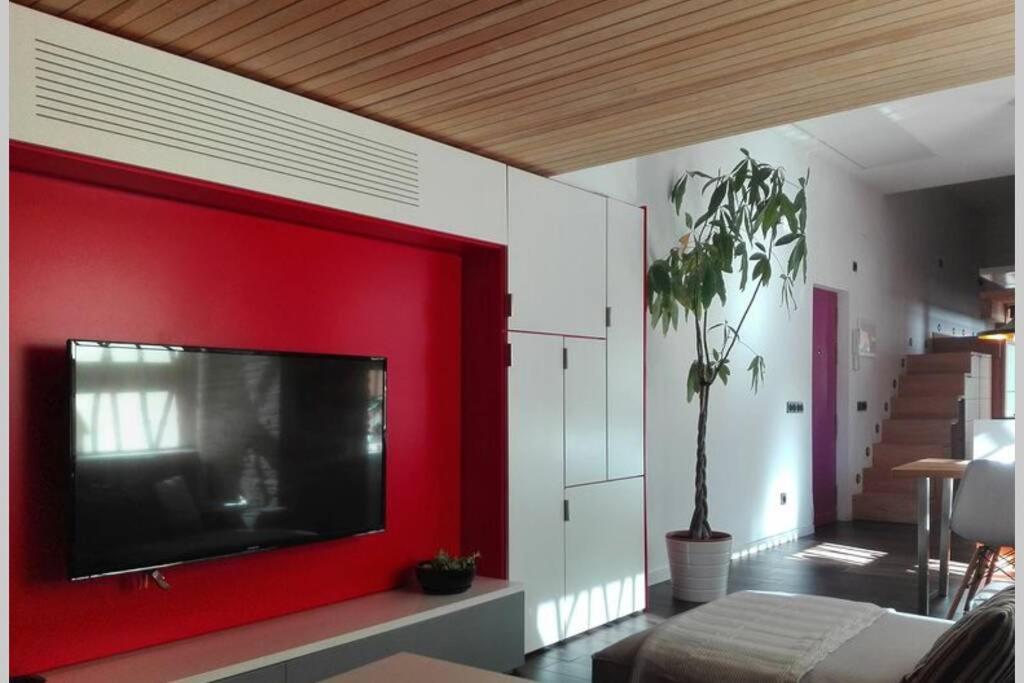 Appartement Cozy Designer Apart / Acogedor Apartamento De Diseno ● Wifi - Jacuzzi - A/C Steamsauna à Madrid Extérieur photo