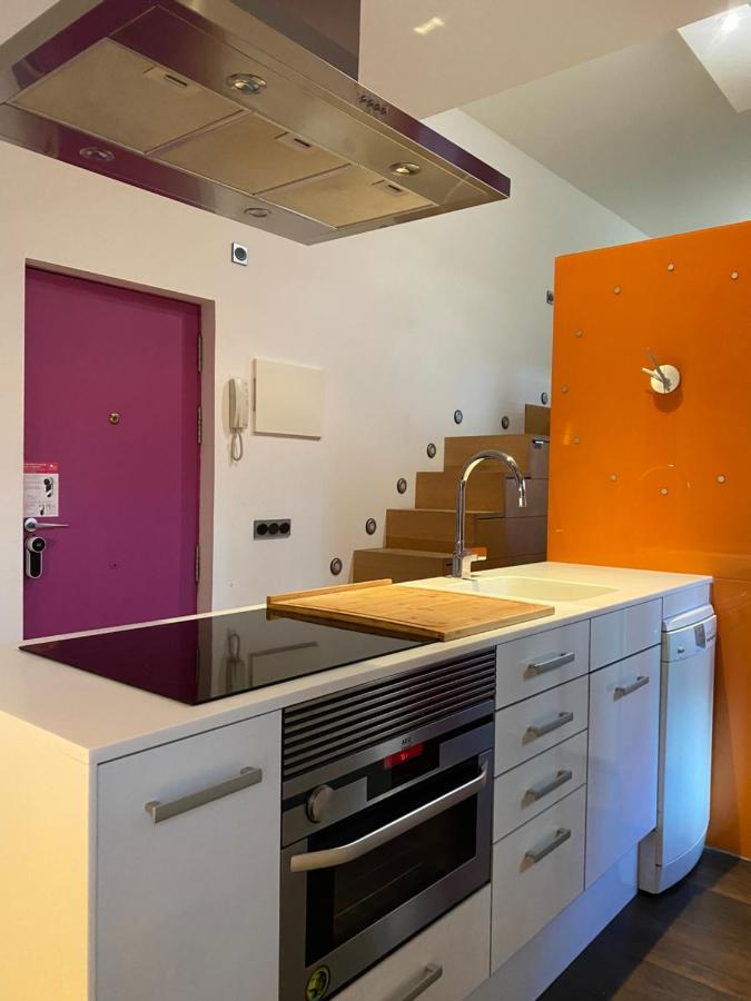 Appartement Cozy Designer Apart / Acogedor Apartamento De Diseno ● Wifi - Jacuzzi - A/C Steamsauna à Madrid Extérieur photo