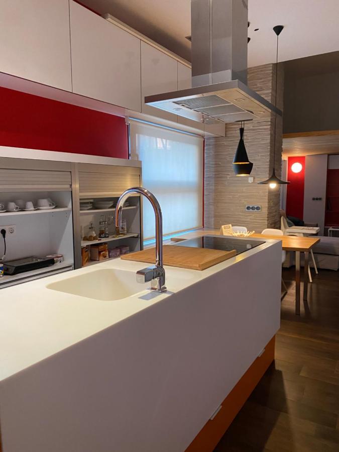 Appartement Cozy Designer Apart / Acogedor Apartamento De Diseno ● Wifi - Jacuzzi - A/C Steamsauna à Madrid Extérieur photo